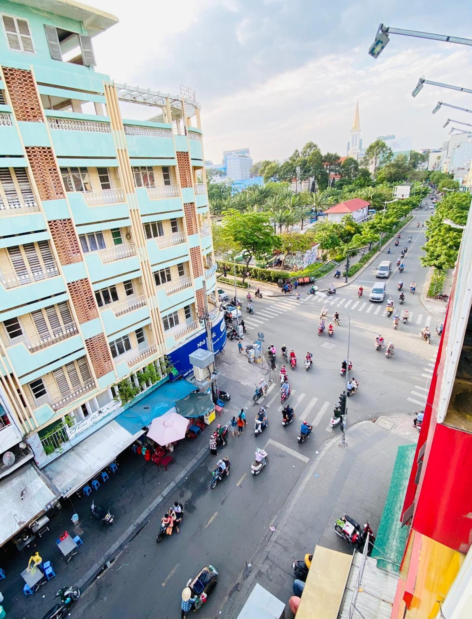 Home Away Do Quang Dau- Homestay, City Center, D1 Хошимін Екстер'єр фото