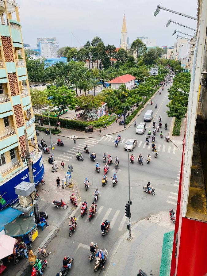 Home Away Do Quang Dau- Homestay, City Center, D1 Хошимін Екстер'єр фото