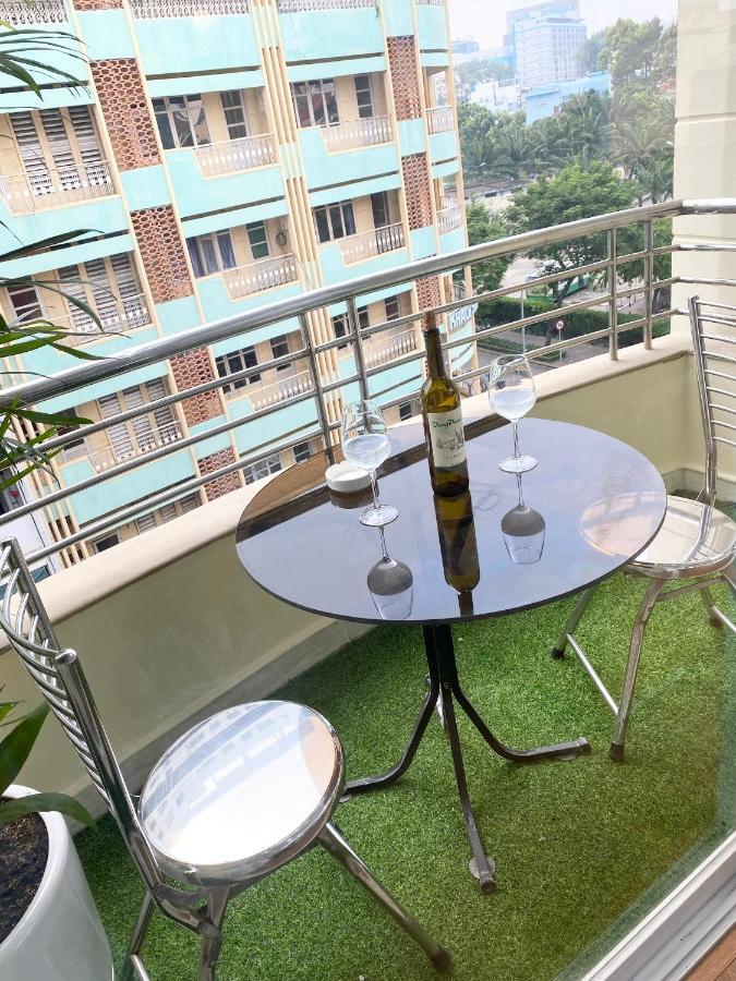 Home Away Do Quang Dau- Homestay, City Center, D1 Хошимін Екстер'єр фото