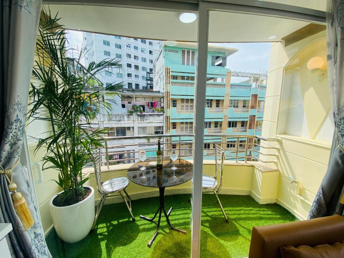 Home Away Do Quang Dau- Homestay, City Center, D1 Хошимін Екстер'єр фото