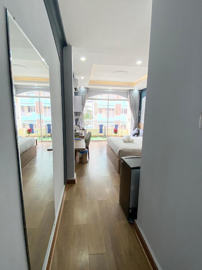 Home Away Do Quang Dau- Homestay, City Center, D1 Хошимін Екстер'єр фото