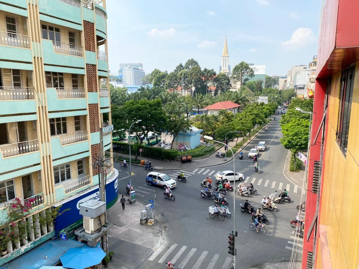 Home Away Do Quang Dau- Homestay, City Center, D1 Хошимін Екстер'єр фото